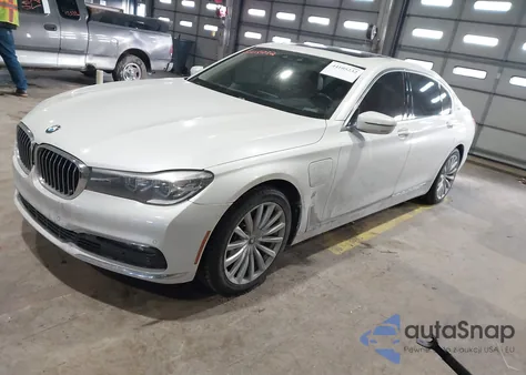2018 BMW 740E xDrive Iperformance из США, поврежденный, VIN WBA7J2C55JG938175